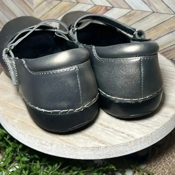 Vionic‎ Judith Flat Mary Janes Orthaheel Metallic - Picture 3 of 5